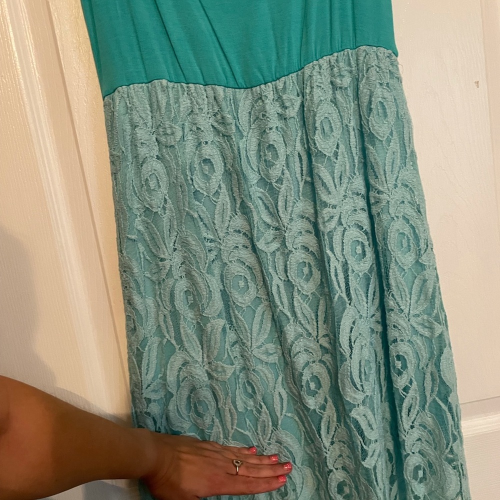 Ladies size Large lace maxi dress - Picture 3 of 8